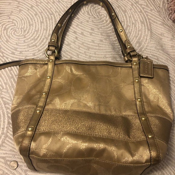 Gold coach bag - Picture 1 of 7